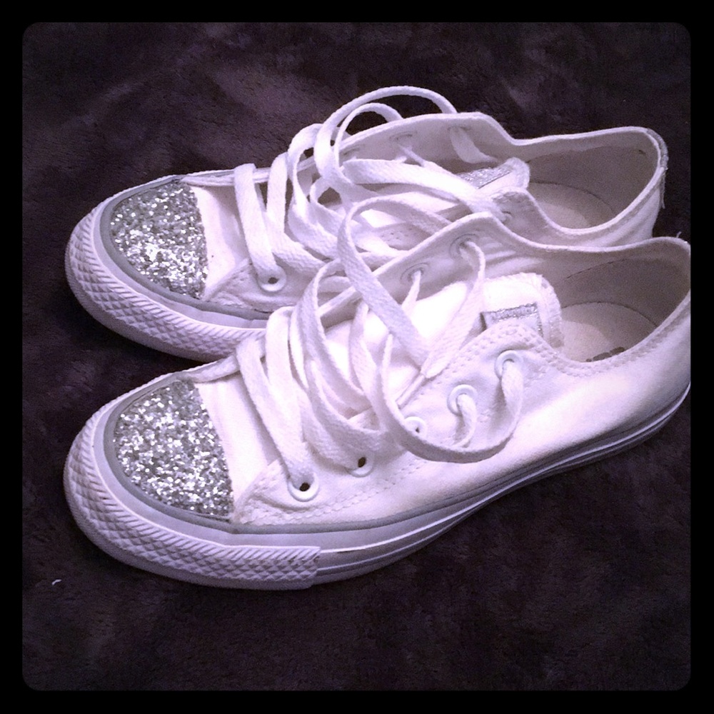 Like new white and silver glitter converse